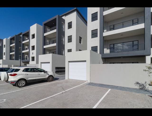 3 BEDROOM APARTMENT TO LET IN SANDOWN